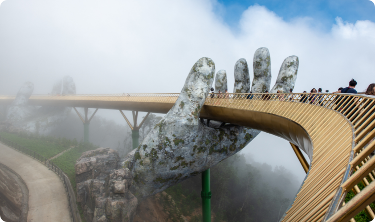 golden bridge Vietnam