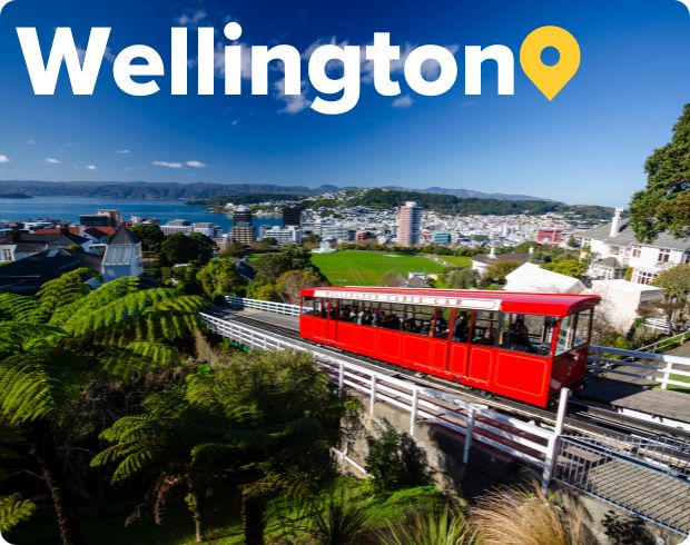 red tram in Wellington 